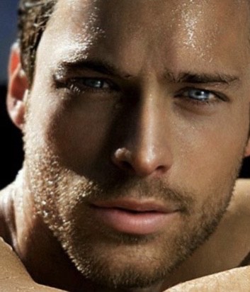 Questa immagine ha l'attributo alt vuoto; il nome del file è img_4496.jpg